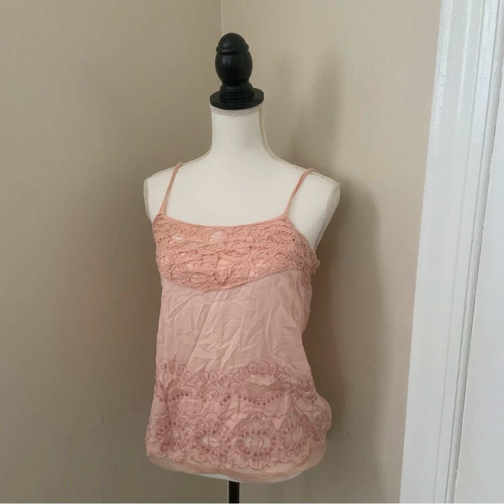 Forever 21 Pink Lace Tank Top Size Small